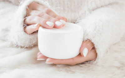 Crème anti-âge, crème anti-âge naturelle et crème anti-âge bio : quelles sont les différences ?